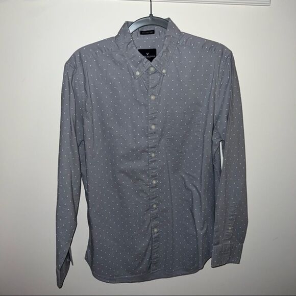 American Eagle Seriously Soft Gray with White Polka Dot Button Down Shir… - Picture 1 of 3